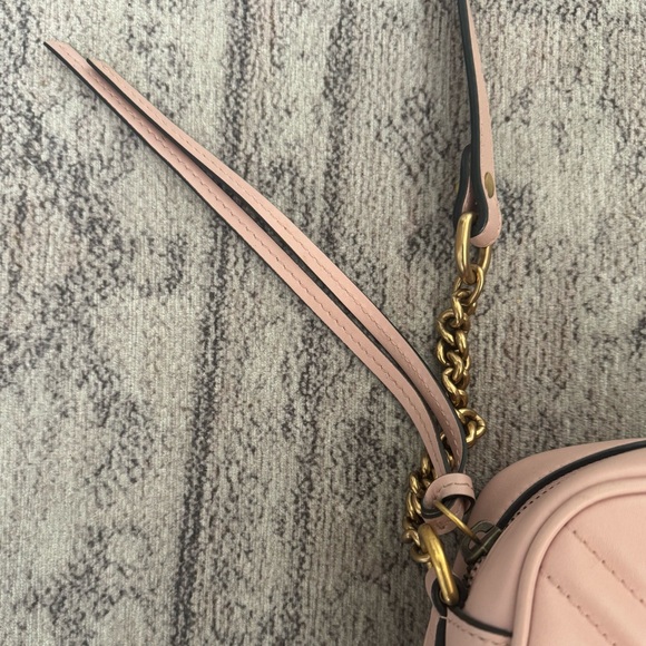 GG Marmont Mini Shoulder Bag - Picture 4 of 14